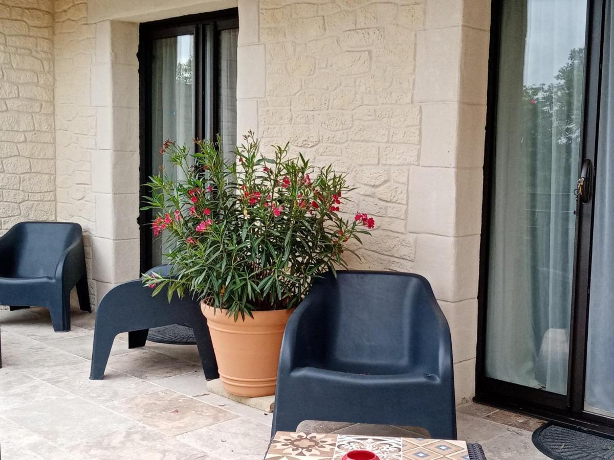 L'Atelier Bed & Breakfast Saint-Maximin  Exterior photo
